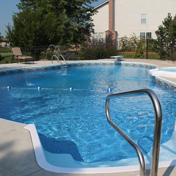 24 x 37 Lagoon with Spill Over Spa (Lockport 2011)