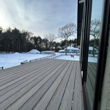 Custom Barn Deck & Balcony