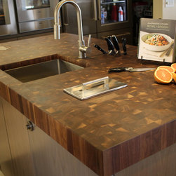 Irvine, California - Transitional - Kitchen - Kitchen Islands And Kitchen Carts