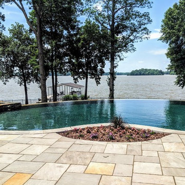 Lakeside Luxury Vanishing Edge Pool
