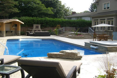 Photo of a modern pool in Toronto.