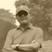 Rizal Hakim's photo