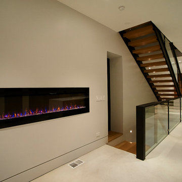 The Warm Minimalism of Structure and Flame
