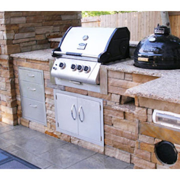 Outdoor Kitchens