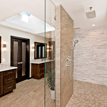 Hotel Style Yet Accessible Bathroom