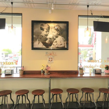 CRUZ CREAMERY / ICE CREAM & FROZEN YOGURT SHOP