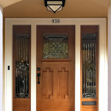 1925 Laurelhurst Entry with Leaded Sidelights
