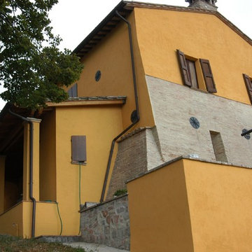Restauro di edificio rurale di valore storico-tipologico