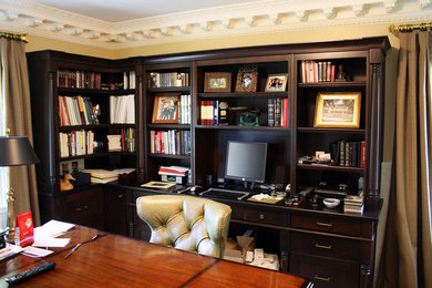 Example of a home office design in Salt Lake City