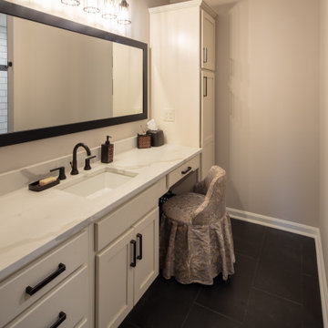 Mother-In-Law Suite - Bathroom