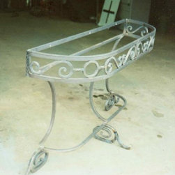 Tables 06 - Products
