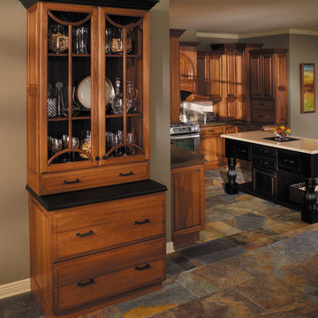 StarMark Cabinetry Traditional Lyptus Kitchen