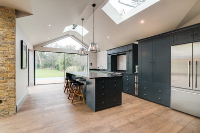 Inspiration for a contemporary kitchen in Surrey.
