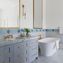 Maggie Bathroom