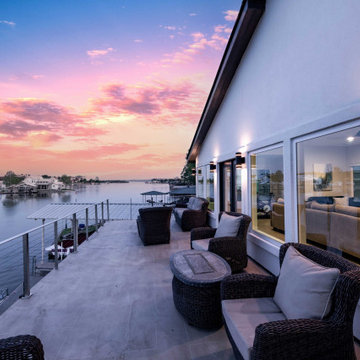 Moder Waterfront Escape