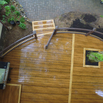Curved Deck-Composite Rails with Lights