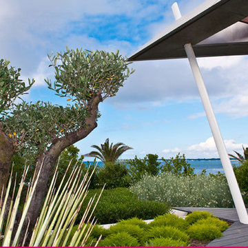 Un jardin moderne en bord de mer