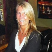 Suzanne Stamos's photo