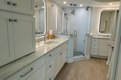 Bathroom - contemporary bathroom idea in Miami