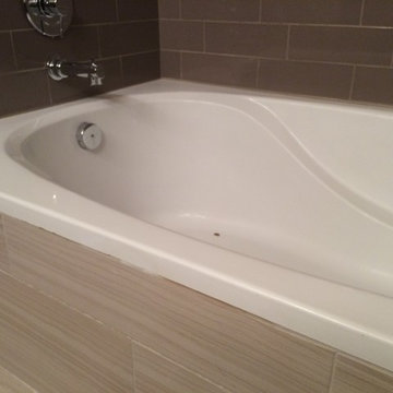 New chipped acrylic tub - South Lamar AFTER