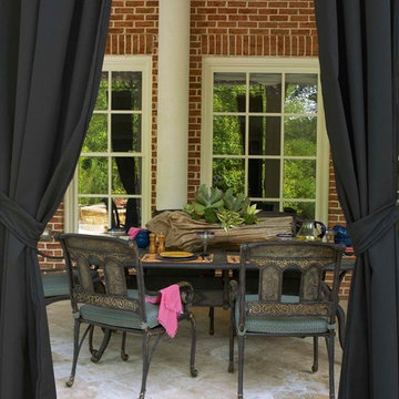 Atlanta Sugarloaf Traditional Outdoor Living Space