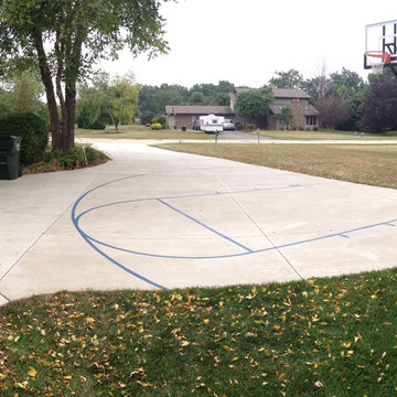 Brian W's Pro Dunk Silver Basketball System on a 30x30 in Wadsworth, IL