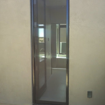 Retractable screens