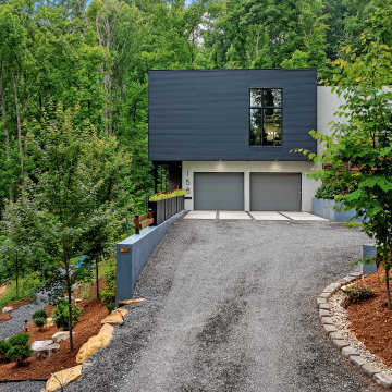 Wandering Oaks Modern