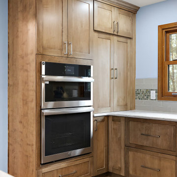 Showplace Framed Maple Pendleton Kitchen in Cashew