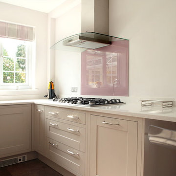 Cream shaker kitchen with pastel pink splash back