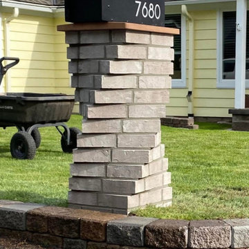 Brick walls-pillars-fireplaces-Mailbox