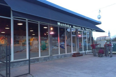 Toldo extensible de grandes dimensiones en Mundaka