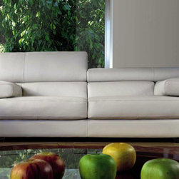 DIV-381 Leather Sofa by Nicoletti - Products