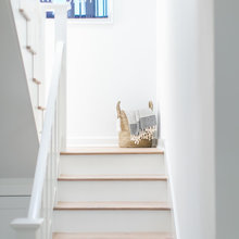 Hollingsworth Stairs/Entry