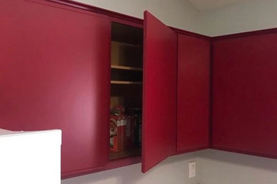 Example of a trendy kitchen design in Detroit
