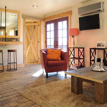 Rustic Vacation Cottage