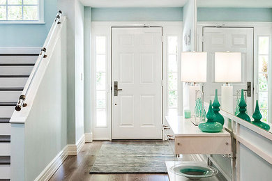 Example of a trendy entryway design in Miami
