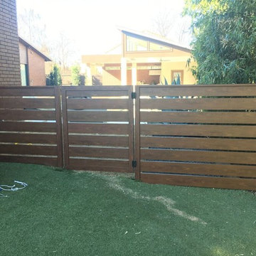 Knotwood Kwila Fence