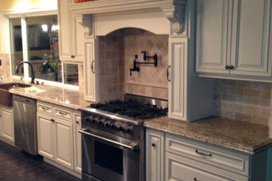 Kitchen - kitchen idea in Other