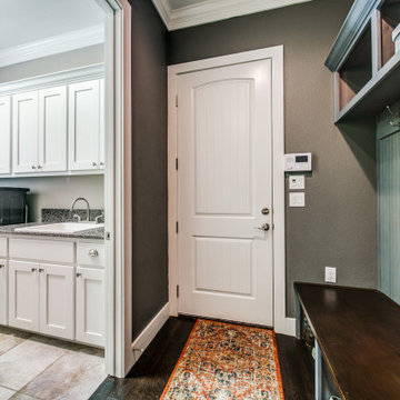 Craftsman: 4,022 ft²/4 BR/3.5 BA/2 ST