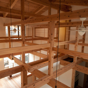 F-House