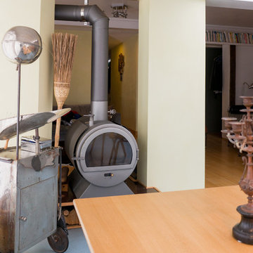 Salle à manger, poêle double-face