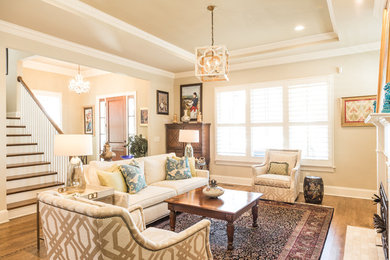 Example of an eclectic living room design in Nashville