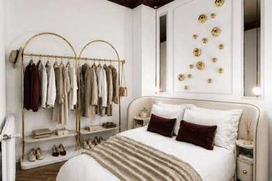 Réalisation d'une chambre haussmannienne tradition.