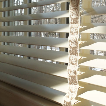 Hunter Douglas Parkland Wood Blinds with Decorative Tapes