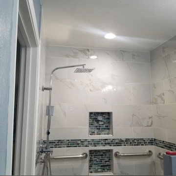 Walk-In shower/ handicap accessible / curb-less shower