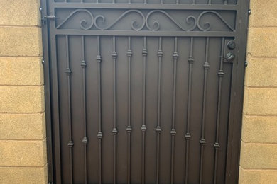 Inspiration for a timeless house exterior remodel in Phoenix