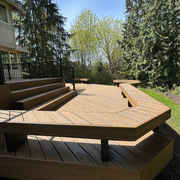 Wood Deck Replacement with Built-In Seating in Lynnwood, WA