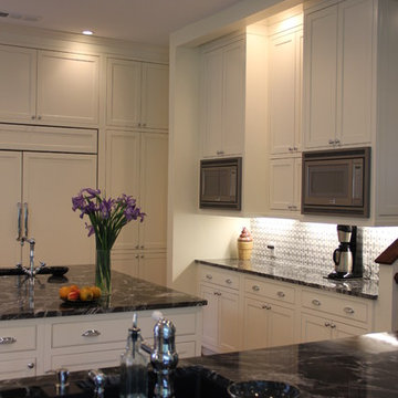 A Workable Family Kitchen
