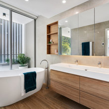Upstairs Bathroom